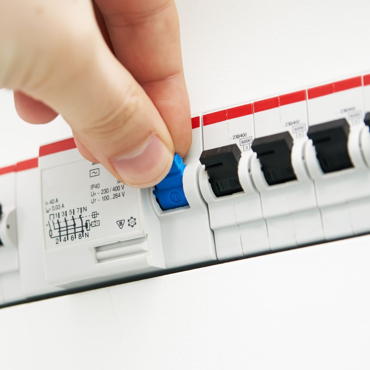 Tavle med automatsikringer